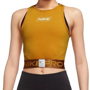NWT Nike Pro Dri-fit Crop sz L